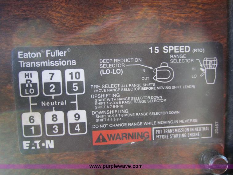 image for item 3845 1994 Peterbilt 379 semi truck