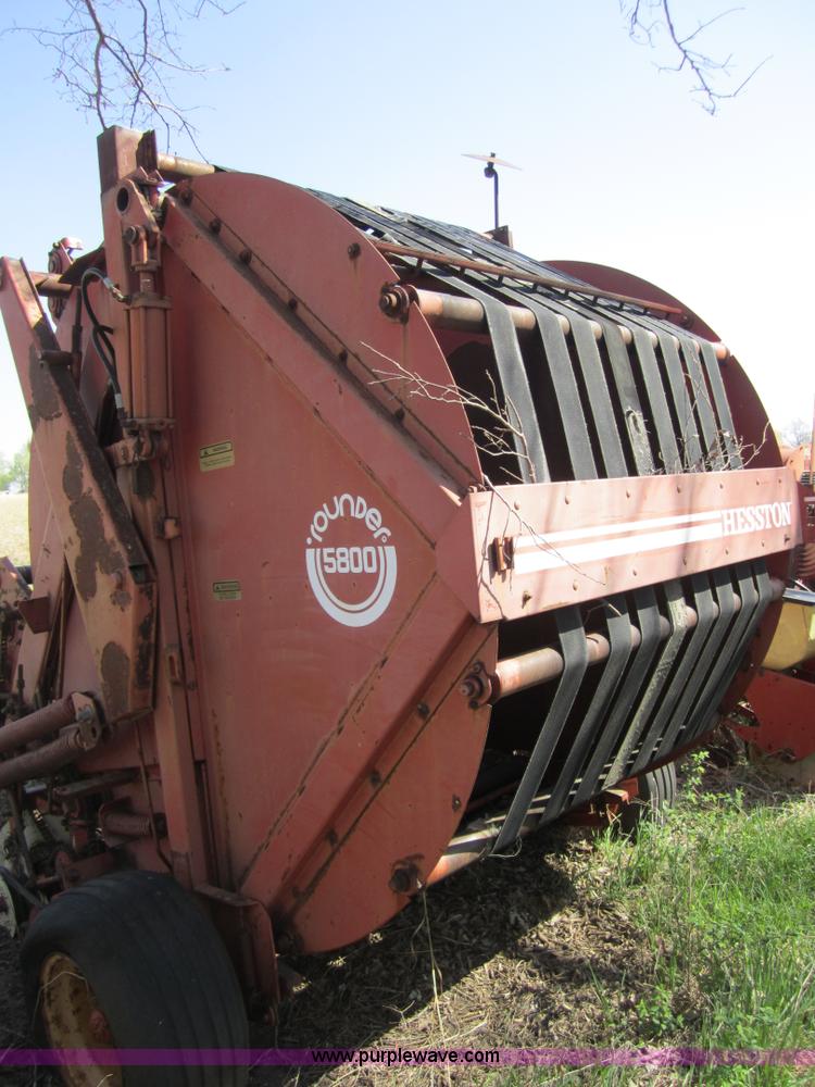 image for item 3852 Hesston 5800 baler