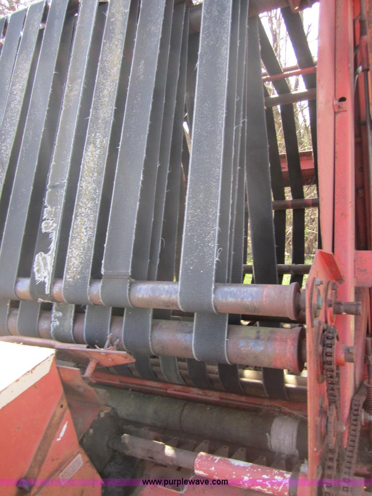 image for item 3852 Hesston 5800 baler