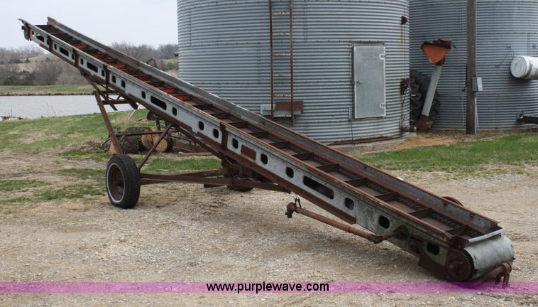 image for item 4674 Kewanee 500 conveyor elevator