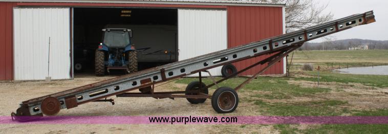 image for item 4674 Kewanee 500 conveyor elevator
