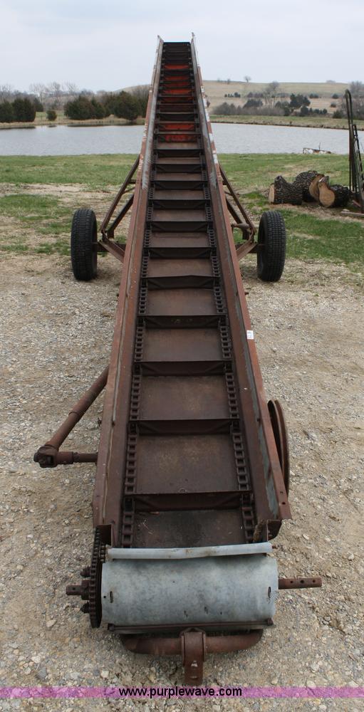image for item 4674 Kewanee 500 conveyor elevator