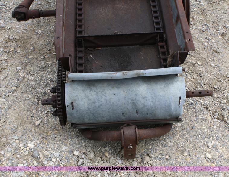 image for item 4674 Kewanee 500 conveyor elevator