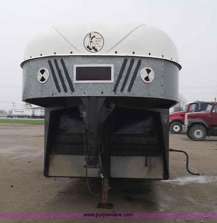 image for item 5429 1987 Kiefer Built 29' stock trailer