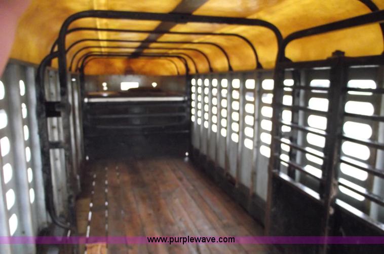 image for item 5429 1987 Kiefer Built 29' stock trailer