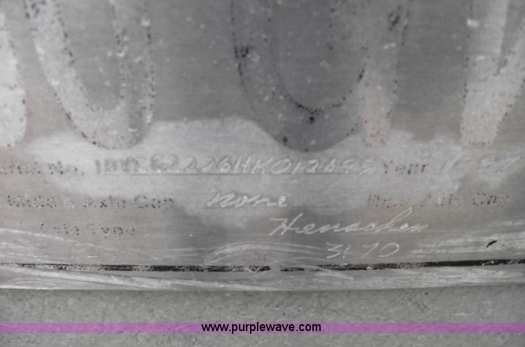 image for item 5429 1987 Kiefer Built 29' stock trailer