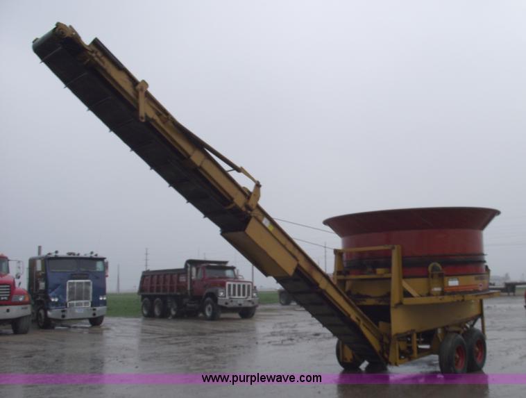 image for item 5431 HayBuster H1100 Big Bite hay bale grinder