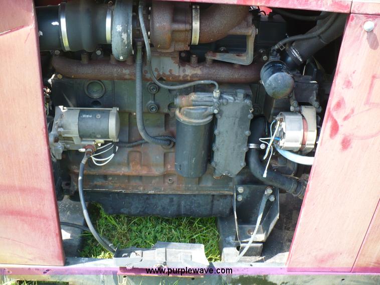 image for item 6032 Case IH 6831TA diesel engine power unit