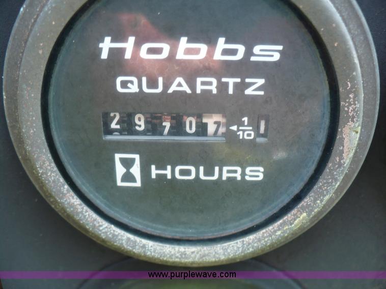 image for item 6032 Case IH 6831TA diesel engine power unit