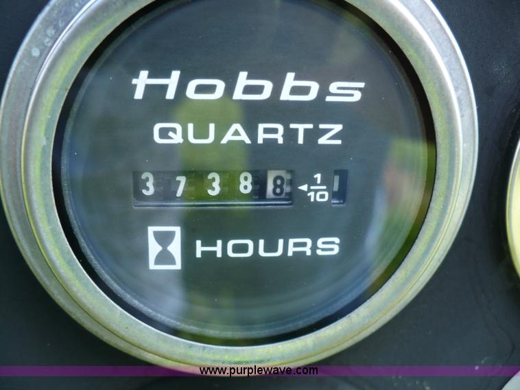 image for item 6041 Case IH 6831TA diesel engine power unit