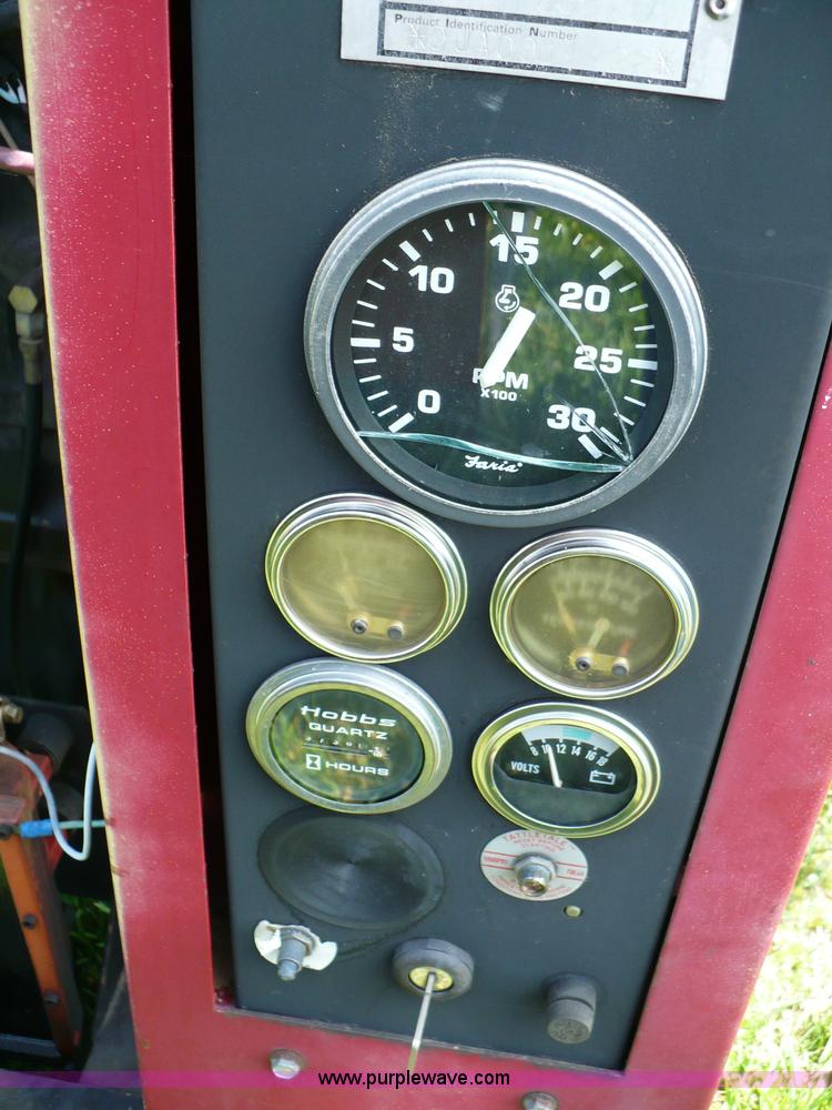 image for item 6041 Case IH 6831TA diesel engine power unit