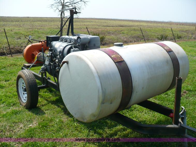 image for item 6043 2007 Duetz F4L914 4.3L eight cylinder diesel irrigation engine and pump