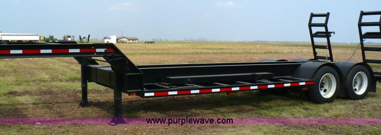 image for item 6045 2009 combine trailer