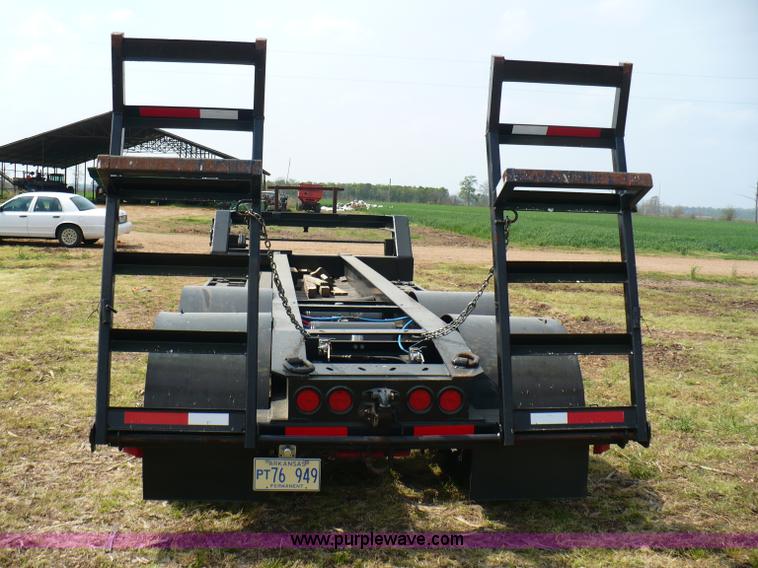 image for item 6045 2009 combine trailer