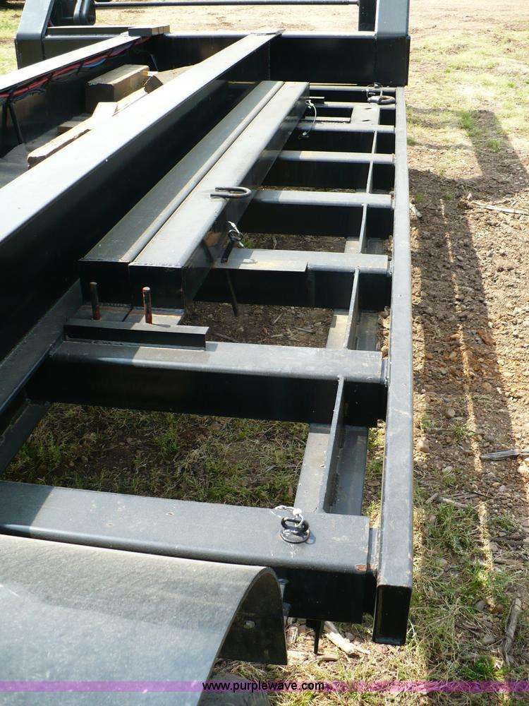image for item 6045 2009 combine trailer