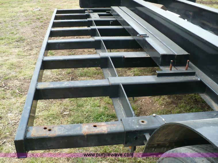 image for item 6045 2009 combine trailer