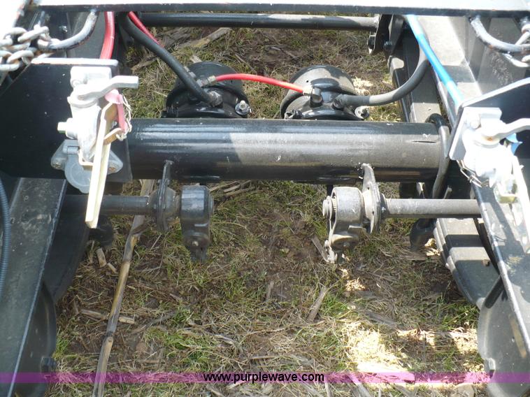 image for item 6045 2009 combine trailer