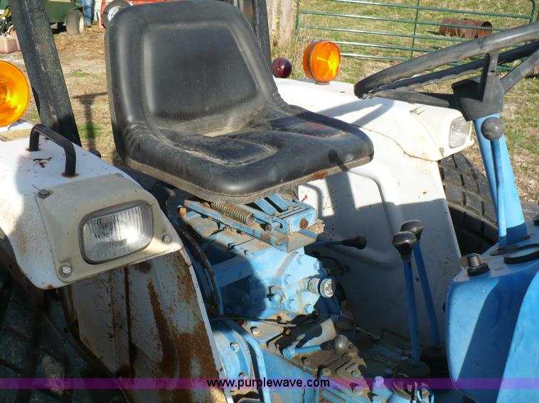 image for item 6076 1984 Ford 1710 4WD tractor