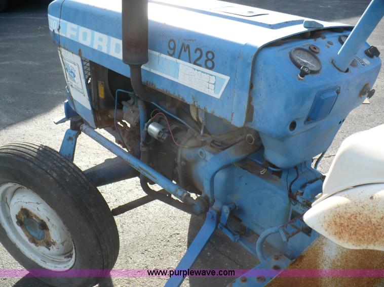 image for item 6076 1984 Ford 1710 4WD tractor