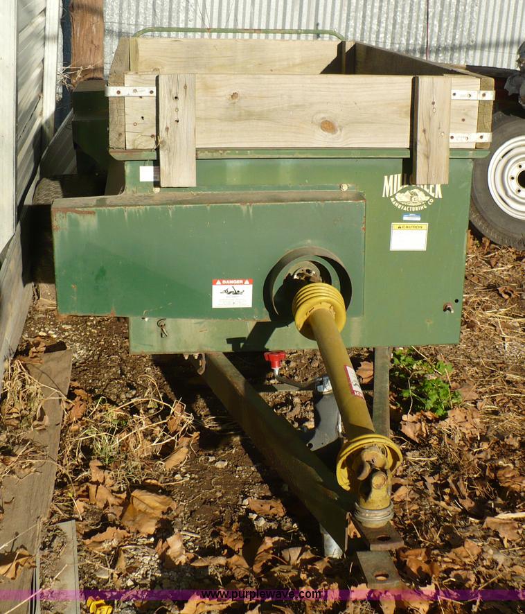 image for item 6078 Millcreek Turf 50TD manure spreader