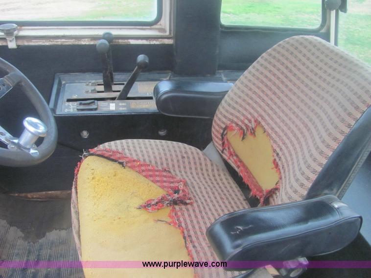 image for item 6124 1980 Case 4890 4WD tractor