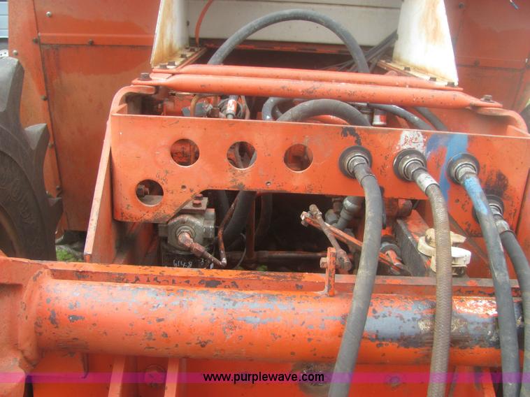 image for item 6124 1980 Case 4890 4WD tractor