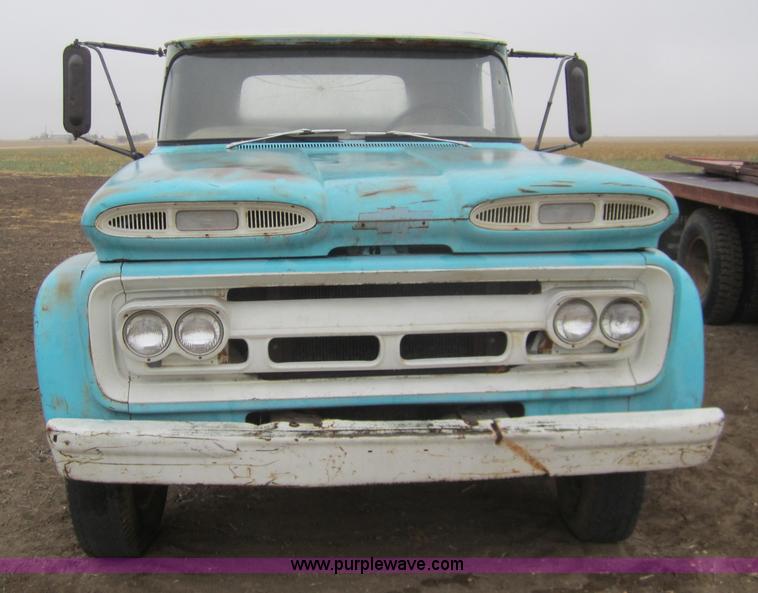 image for item 6342 1960 Chevrolet 60 Viking flatbed truck