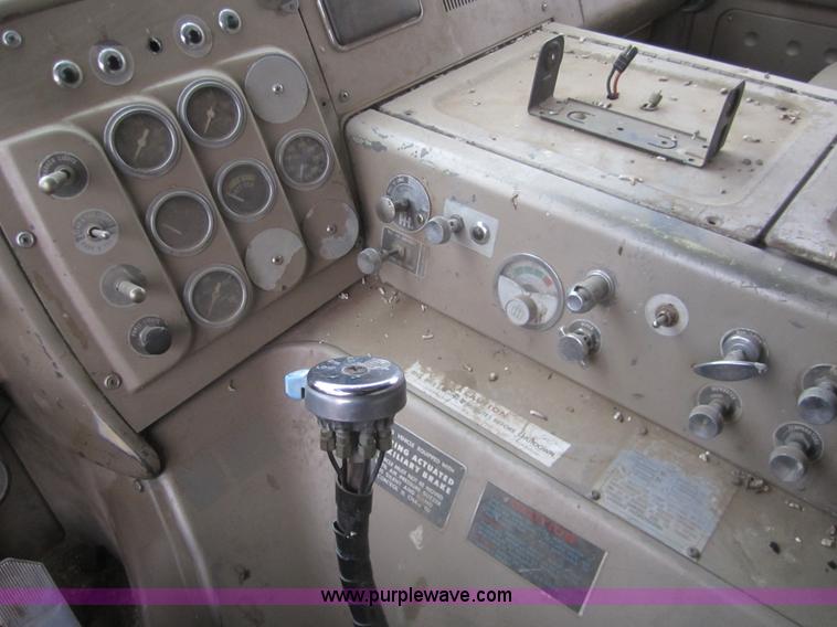 image for item 6344 1966 International CO 400 dump truck