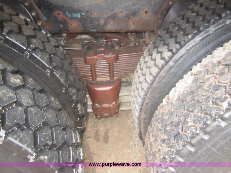 image for item 6344 1966 International CO 400 dump truck