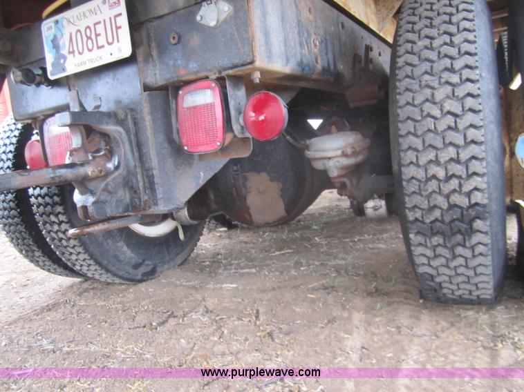 image for item 6344 1966 International CO 400 dump truck