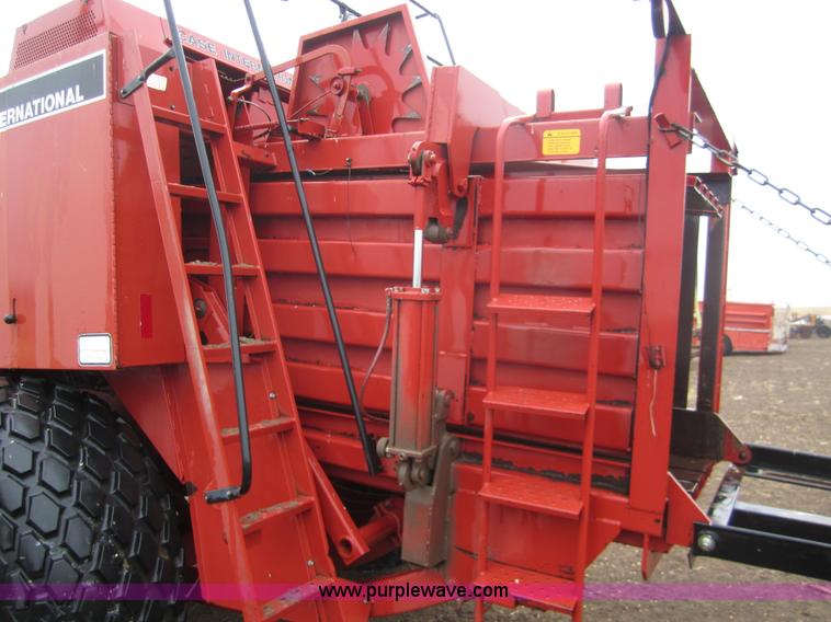 image for item 6346 Case IH 8580-A15 large square baler