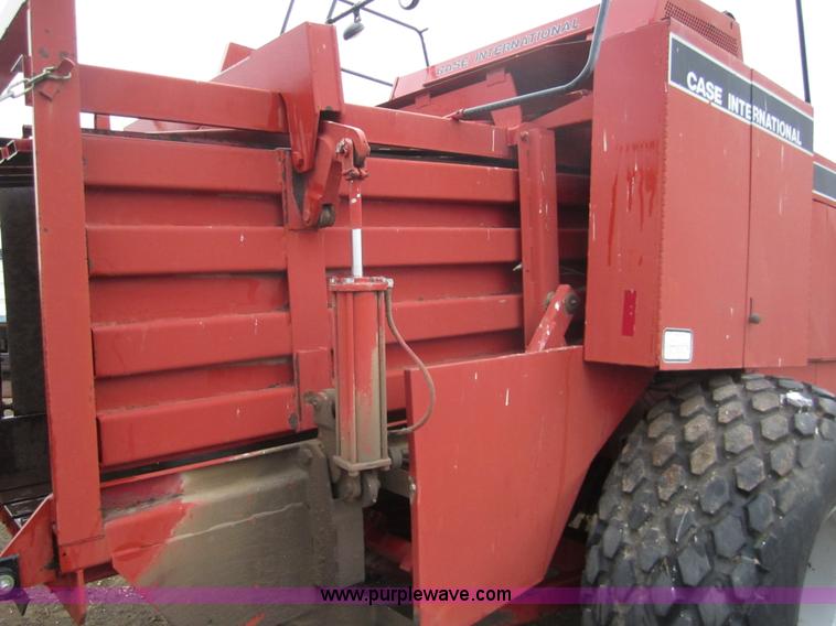 image for item 6346 Case IH 8580-A15 large square baler