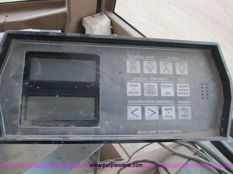 image for item 6346 Case IH 8580-A15 large square baler