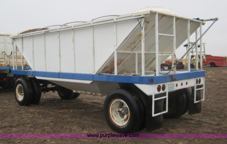 image for item 6357 Grain pup trailer