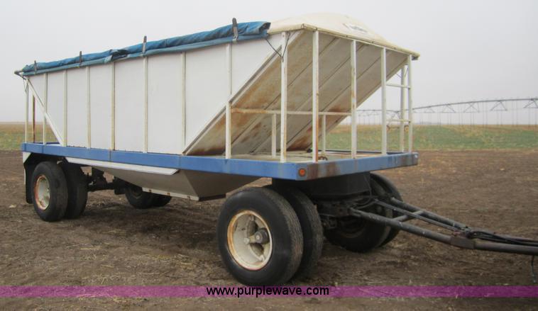 image for item 6357 Grain pup trailer