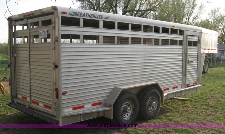 image for item 8113 2000 Featherlite 8120 aluminum goose neck stock trailer