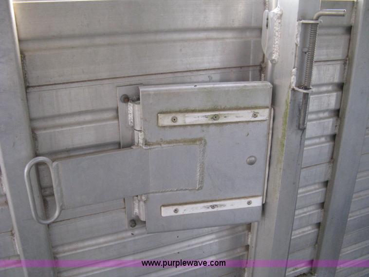 image for item 8113 2000 Featherlite 8120 aluminum goose neck stock trailer