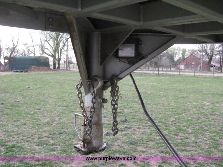 image for item 8113 2000 Featherlite 8120 aluminum goose neck stock trailer