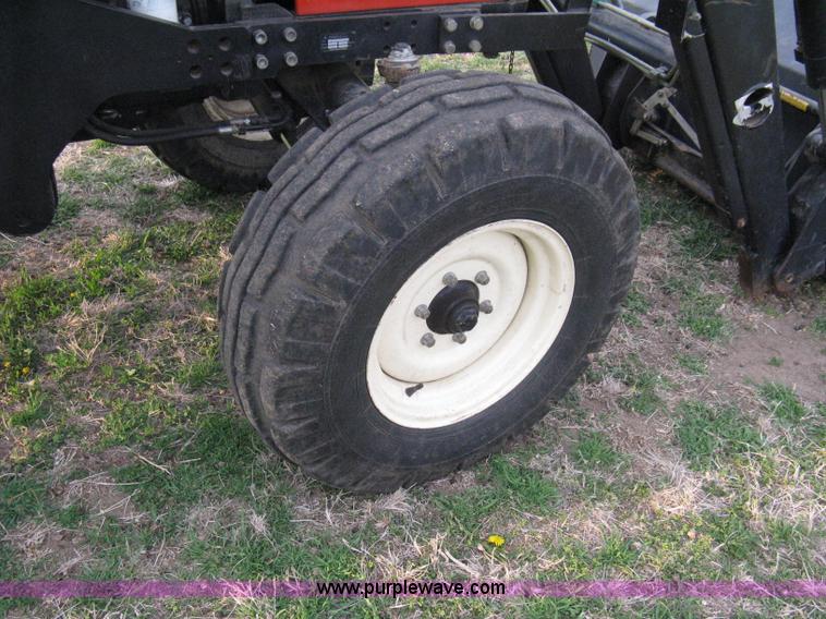 image for item 8114 Zetor 4320 tractor with loader
