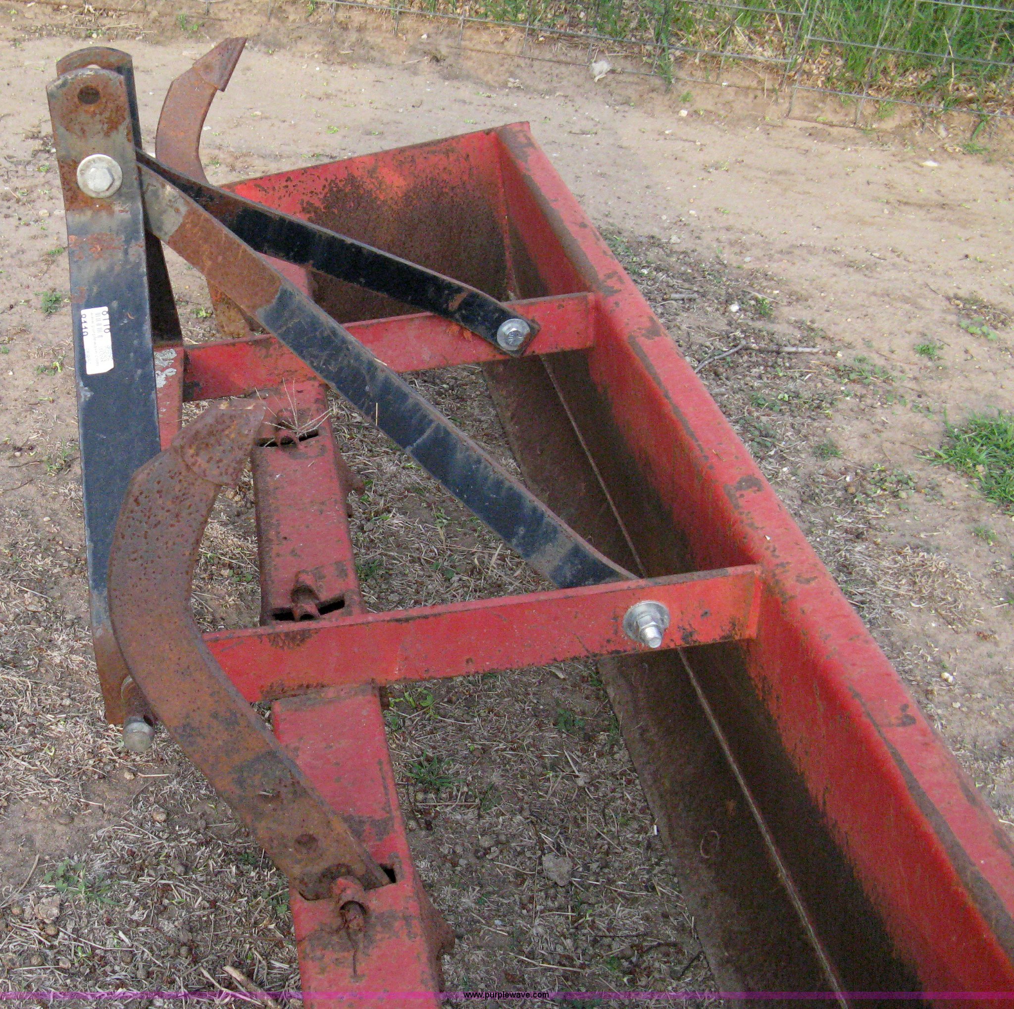 Erollinse three point box blade in Peck, KS Item 8116 sold Purple Wave