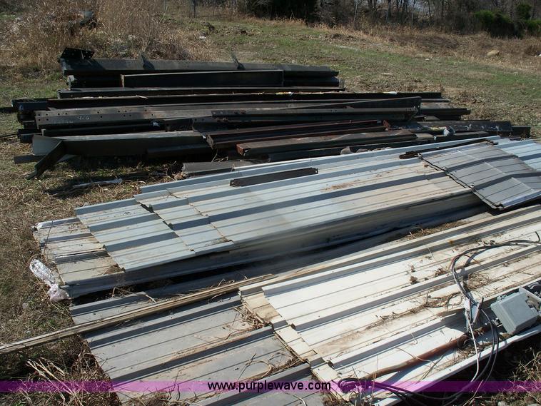 image for item 1337 30' x 40' x 12' metal building