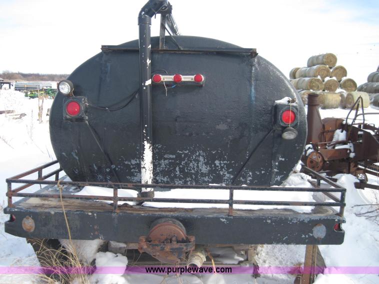 image for item 1961 Saltwater tanker, truck mount