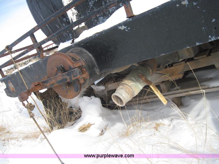 image for item 1961 Saltwater tanker, truck mount