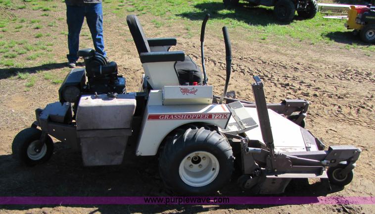 image for item 3539 2006 Grasshopper 727K zero turn 61" riding mower