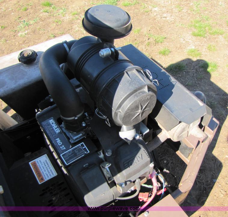 image for item 3539 2006 Grasshopper 727K zero turn 61" riding mower