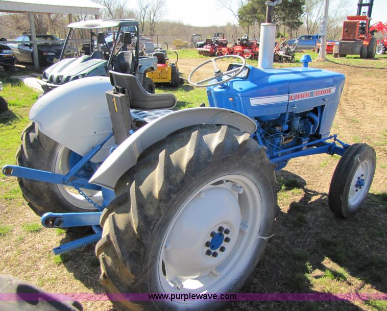 image for item 3540 1972 Ford 3000 tractor