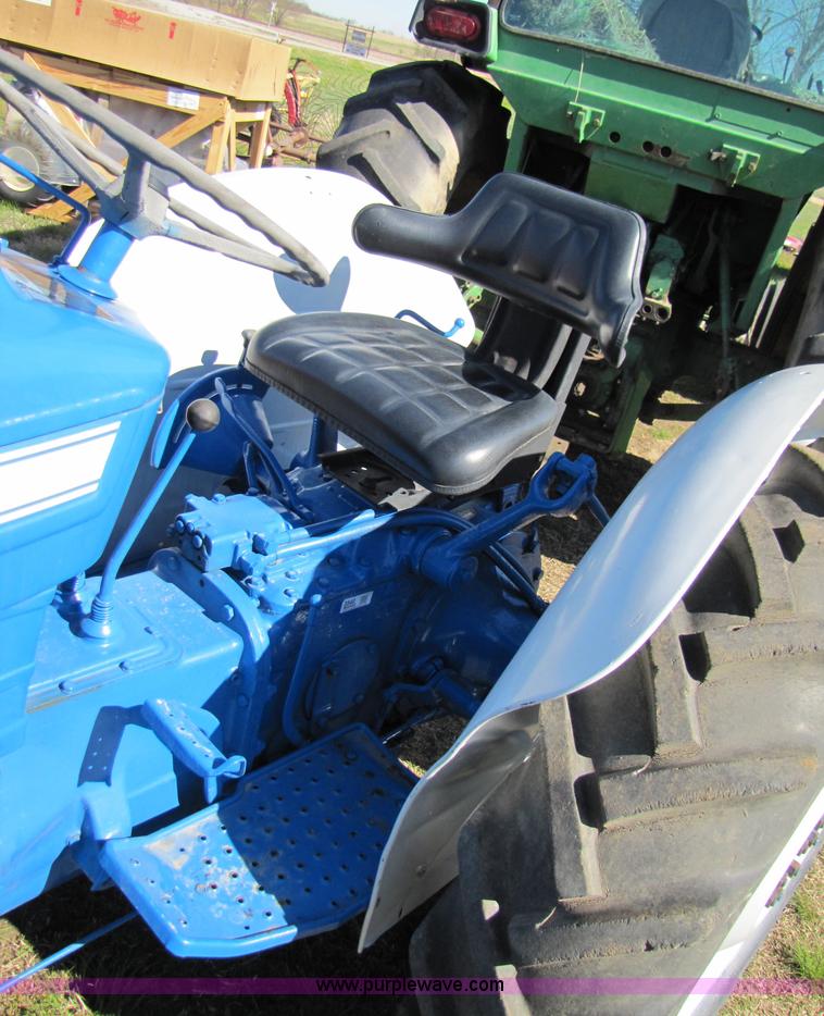 image for item 3540 1972 Ford 3000 tractor