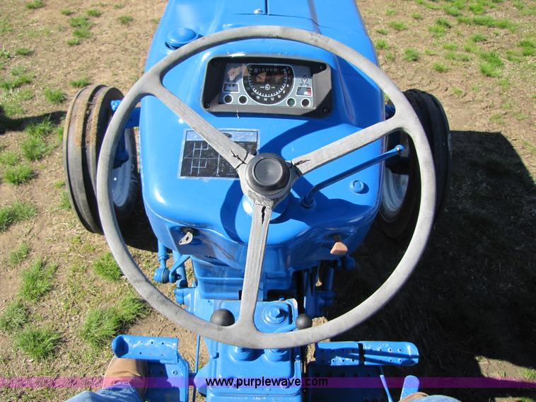 image for item 3540 1972 Ford 3000 tractor