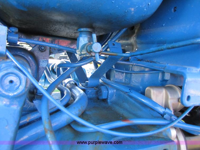 image for item 3540 1972 Ford 3000 tractor