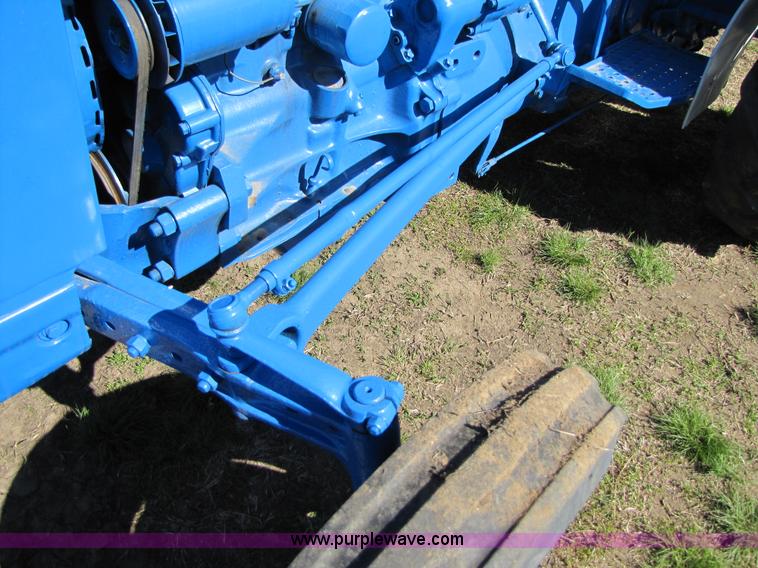 image for item 3540 1972 Ford 3000 tractor